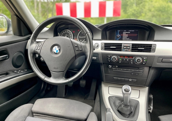 BMW Seria 3 cena 27500 przebieg: 288000, rok produkcji 2010 z Kielce małe 326